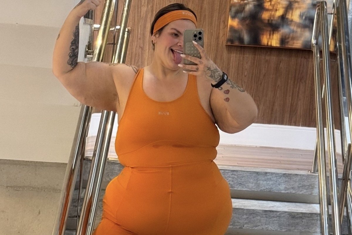 Após bariátrica, Thais Carla revela planos para retirar o excesso de pele; cirurgião explica quando o procedimento é indicado!