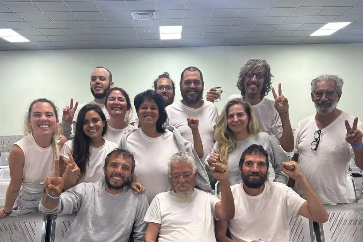 Israel deporta para a Jordânia ativistas brasileiros presos em flotilha