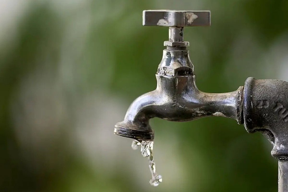 Embasa suspende fornecimento de água em duas cidades do interior da Bahia