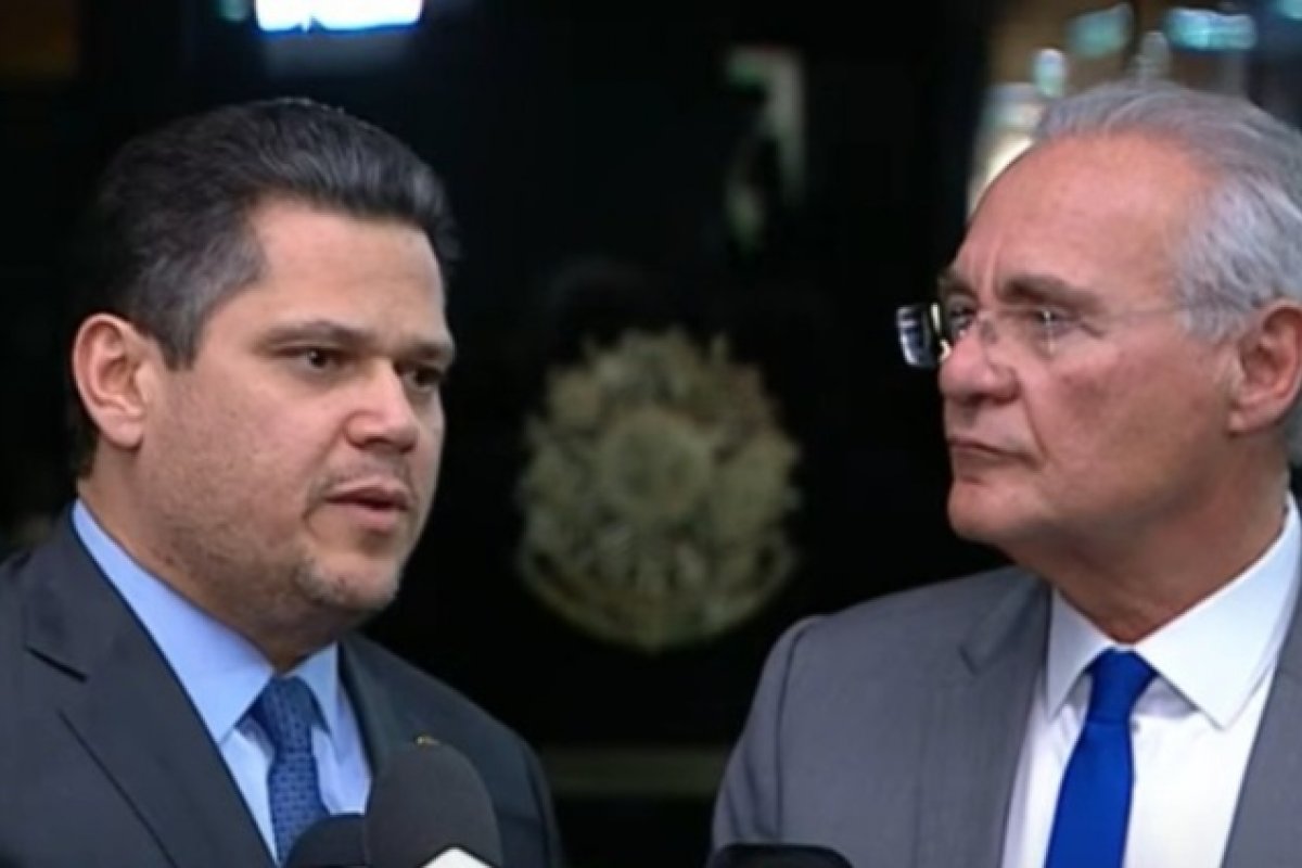 Alcolumbre indica Renan Calheiros como relator da proposta de isenção do Imposto de Renda