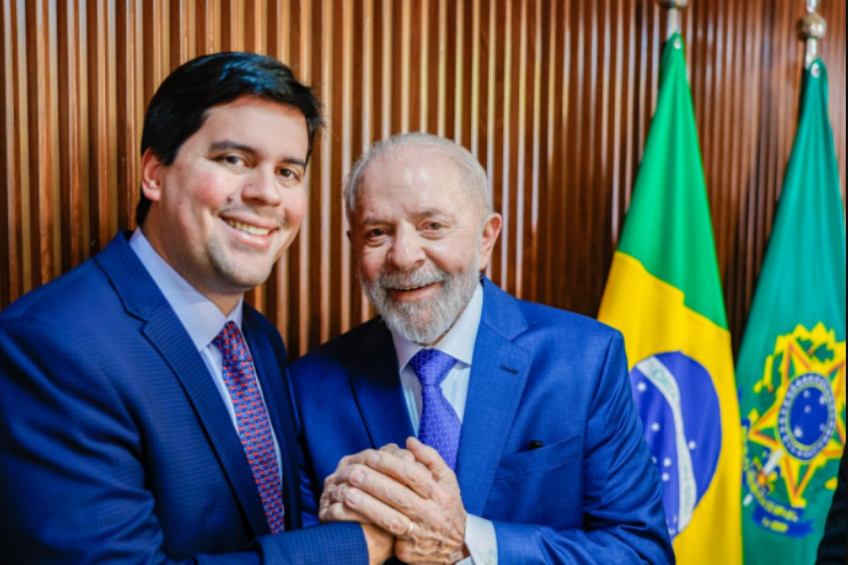 Lula critica possível punição a ministros do PP e União Brasil que resistem a deixar o governo