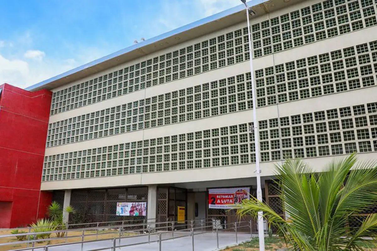 Justiça libera criação de turma para assentados e quilombolas em curso de medicina da UFPE