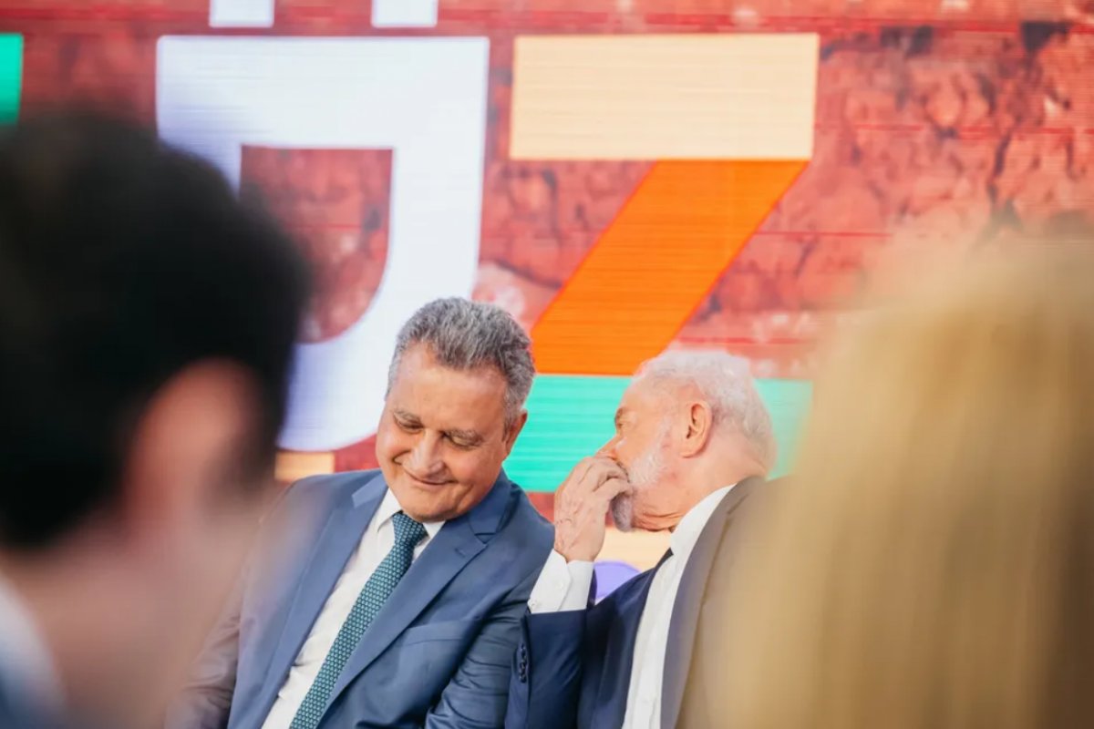 Lula diz que ministros poderão lançar candidatura ao Senado em 2026