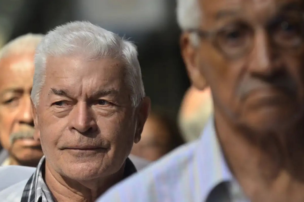 PEC que afrouxa regras de aposentadoria pode gerar impacto de quase R$ 25 bilhões em 10 anos, diz ministério 