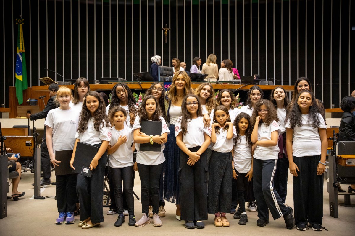 Dia Internacional da Menina é oficialmente reconhecido no Brasil em cerimônia histórica liderada pela The Caring Family Foundation! 