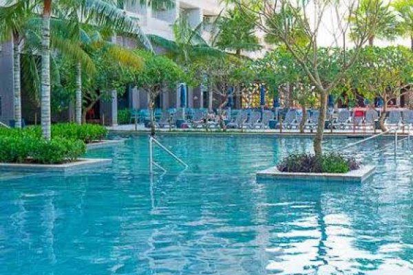 [Hot Beach Parques & Resorts marca presença na ABAV Expo 2025 com três frentes estratégicas em destaque! ]