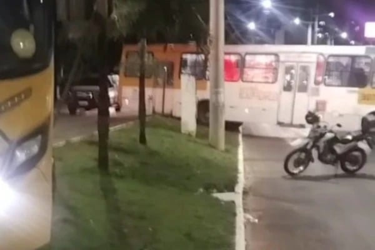 Em meio a clima de tensão após criança ser baleada, Nordeste de Amaralina têm escolas sem aulas e tráfego de ônibus suspenso