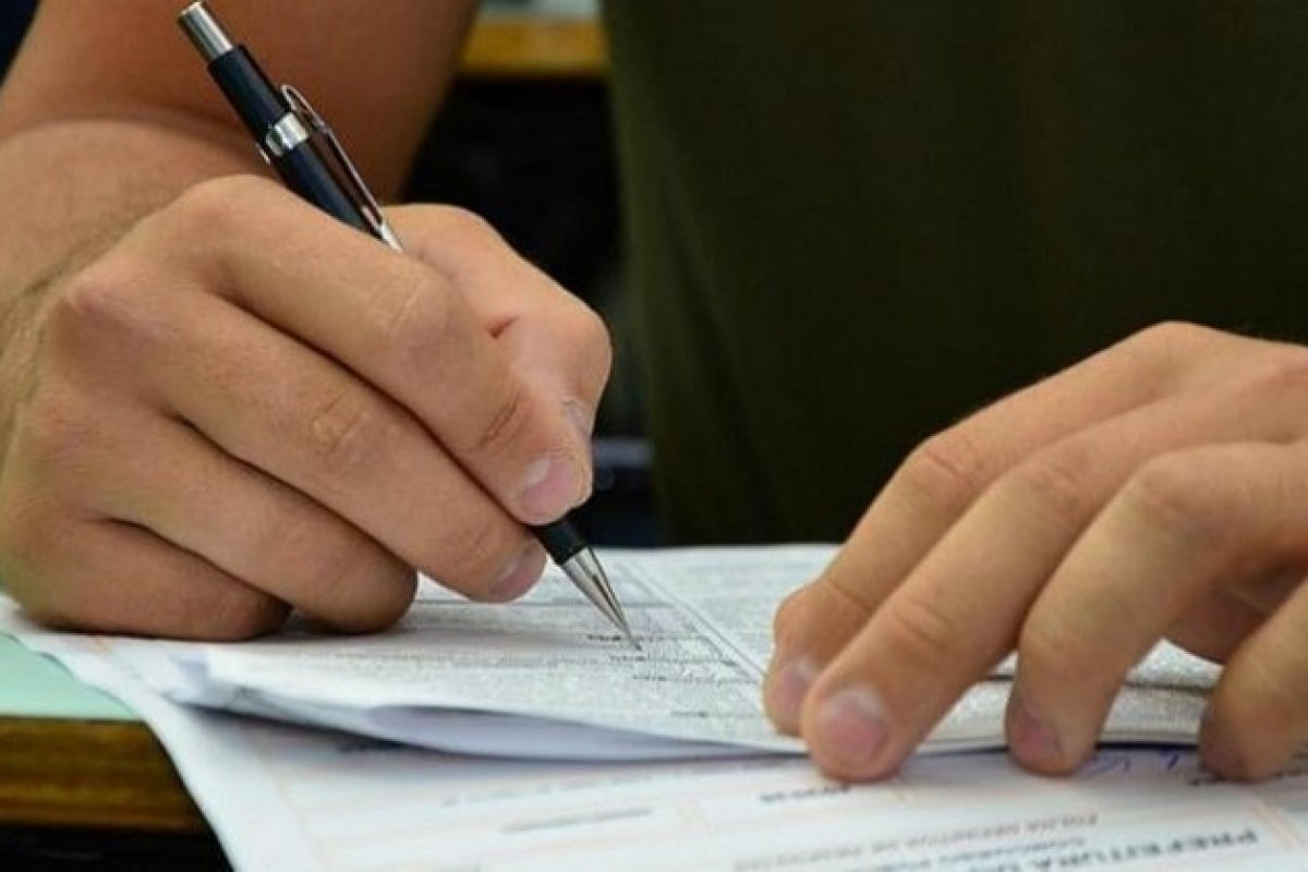 Conselho oferece 800 vagas e com salários de até R$ 8 mil em concurso público 