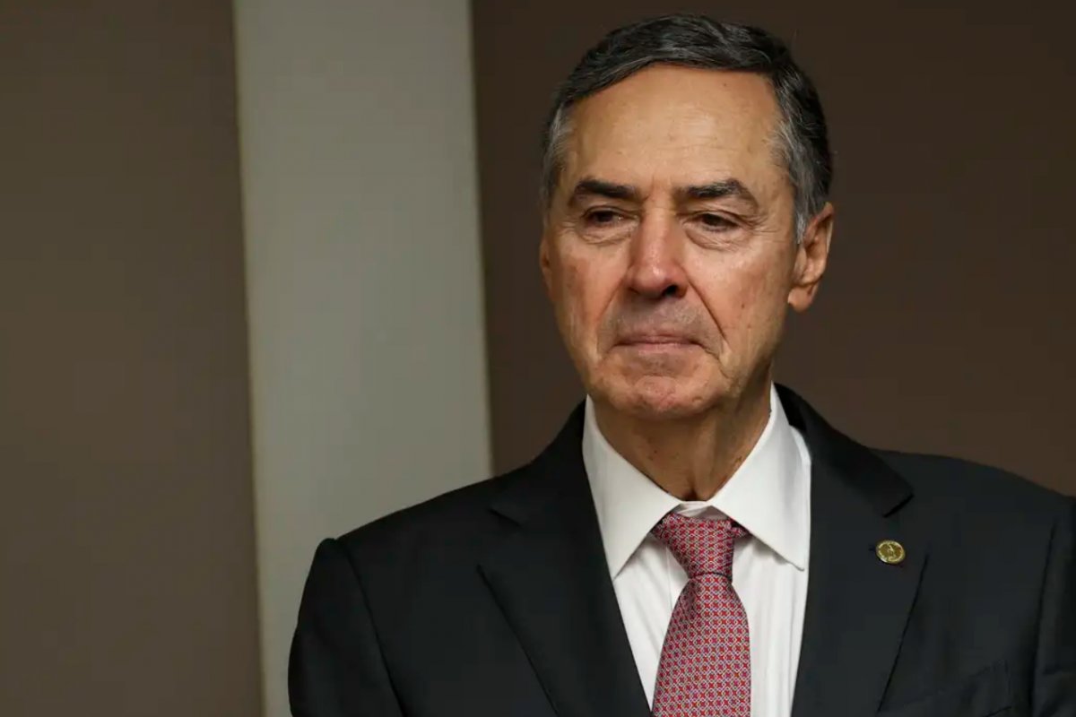Barroso pode deixar voto sobre descriminalização do aborto antes de aposentadoria do STF