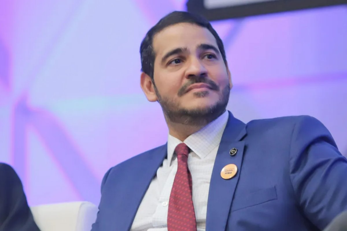 Possível indicação de Jorge Messias ao STF divide bancada evangélica no Congresso
