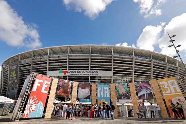[Festival Nacional de Artesanato na Bahia reúne 500 artesãos de 18 estados na Arena Fonte Nova]