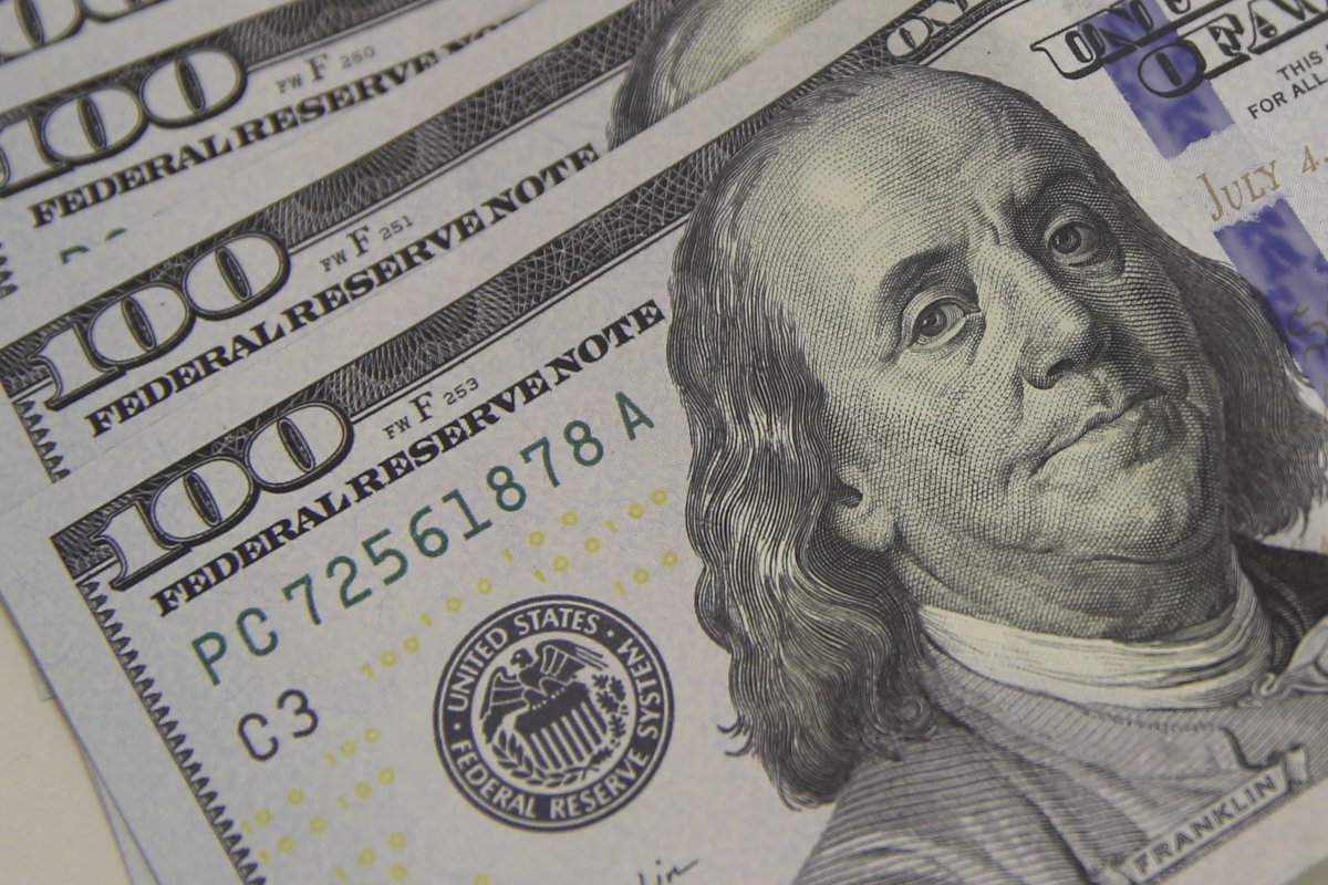 Dólar dispara para R$ 5,50 com tensão entre EUA e China