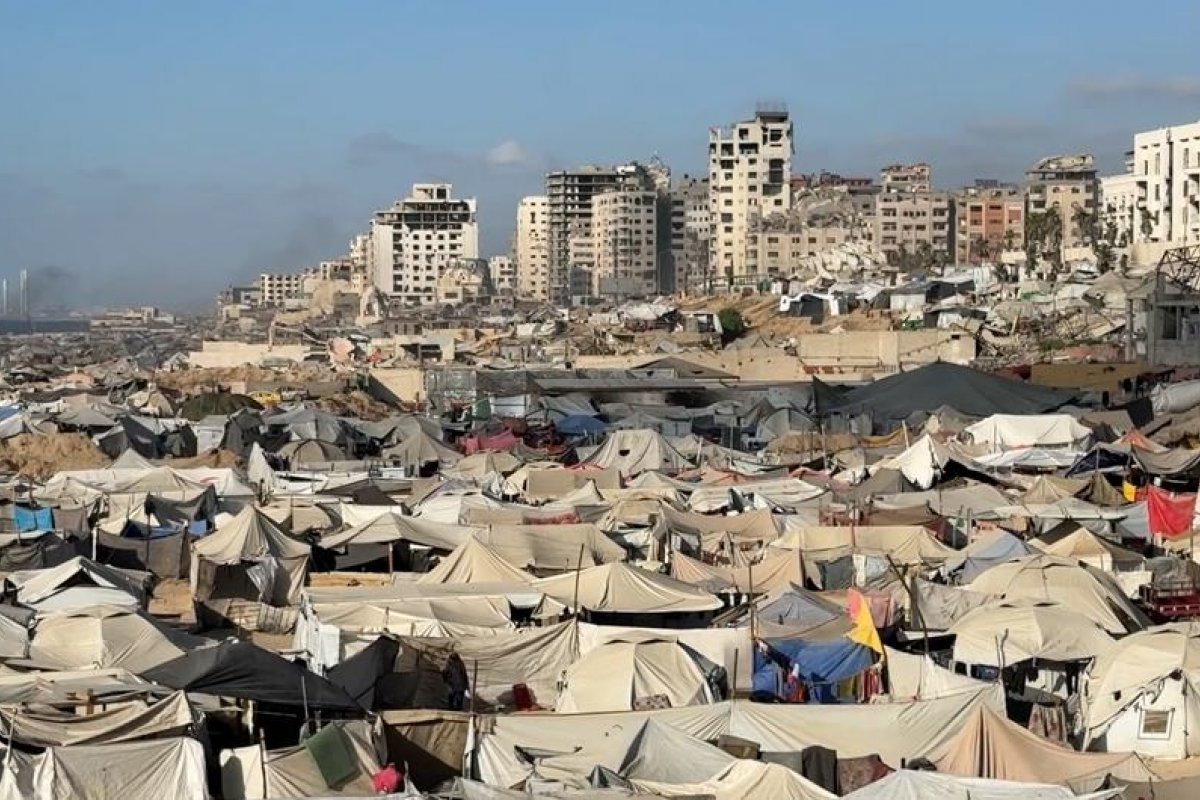 Em acordo de paz, Israel transfere prisioneiros palestinos enquanto Hamas reúne reféns em Gaza