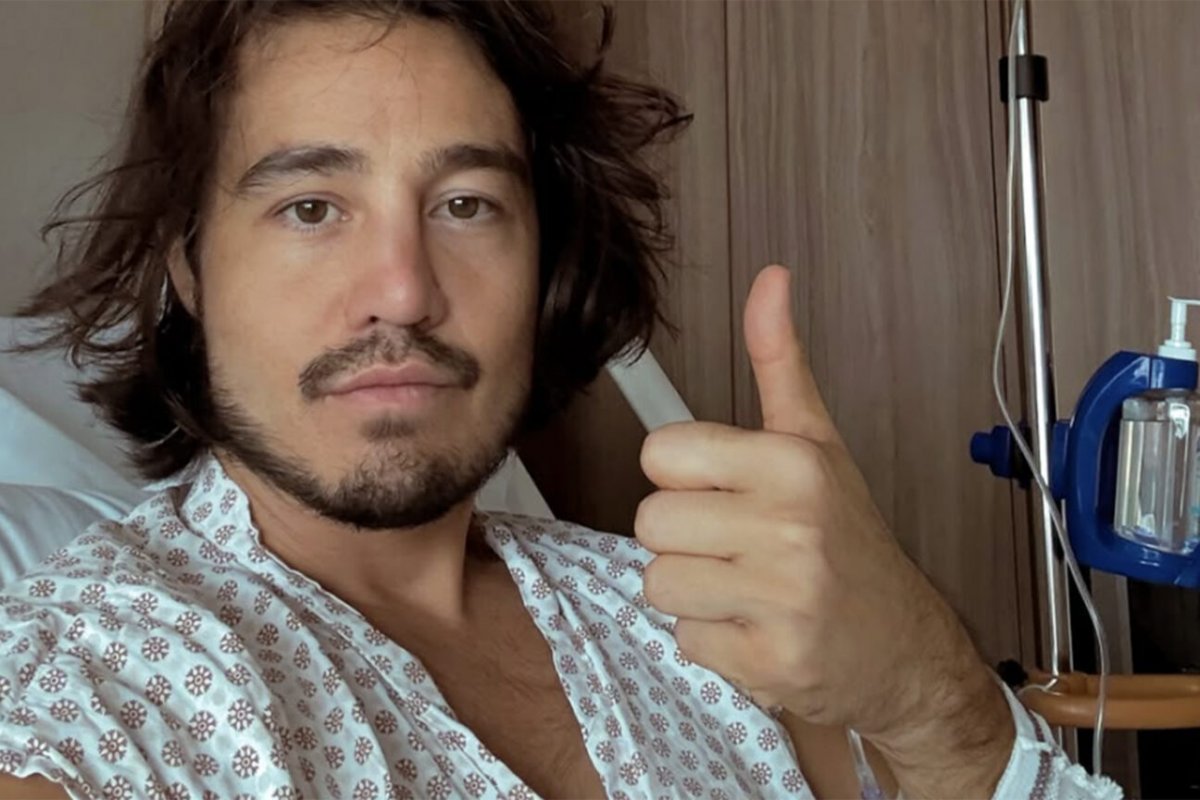 Cantor Tiago Iorc é internado às pressas! 