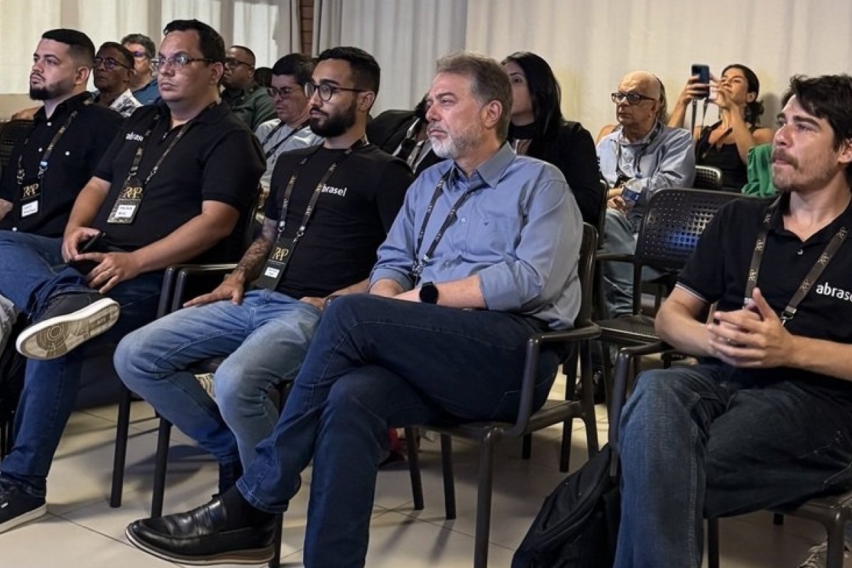 Encontro empresarial reforça importância de gestão de pessoas e saúde mental em equipes de bares e restaurantes! 