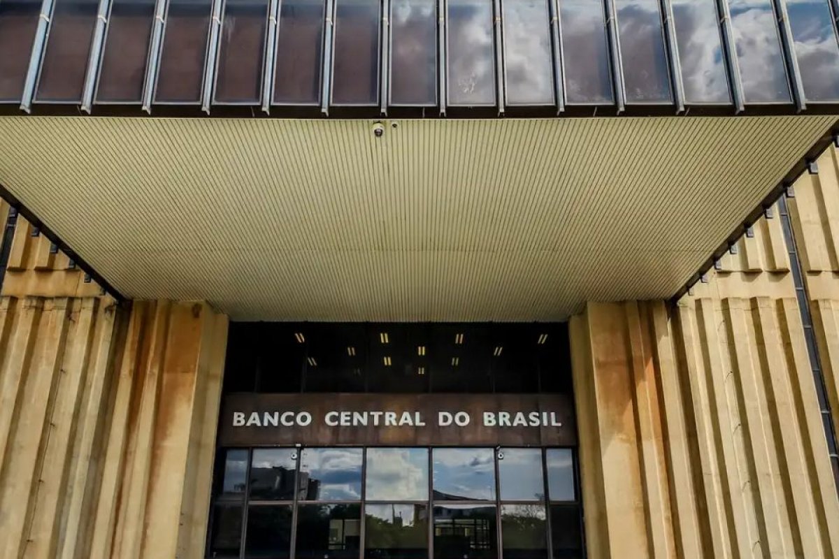 BC aprova aumento de capital de duas instituições do grupo Master, de Vorcaro
