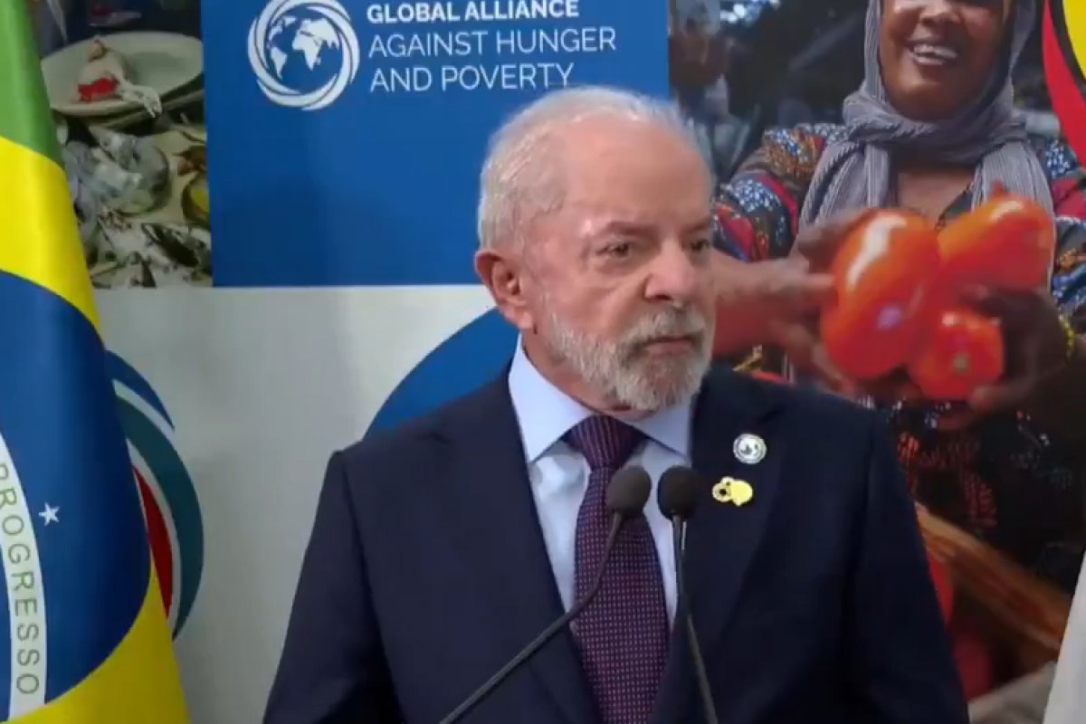 Vídeo: "Nem lembrava desse nome”, diz Lula em Roma sobre extradição de Carla Zambelli
