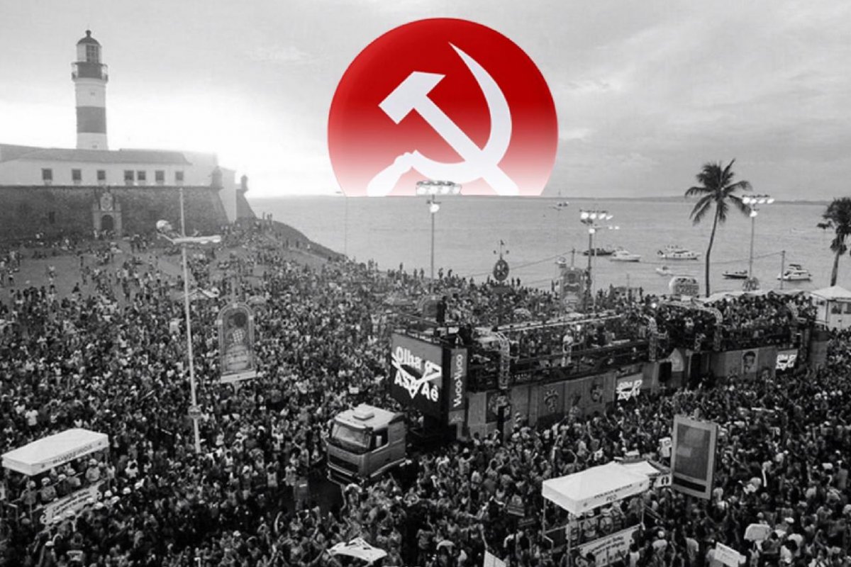 Carnaval com "C" de Comunismo