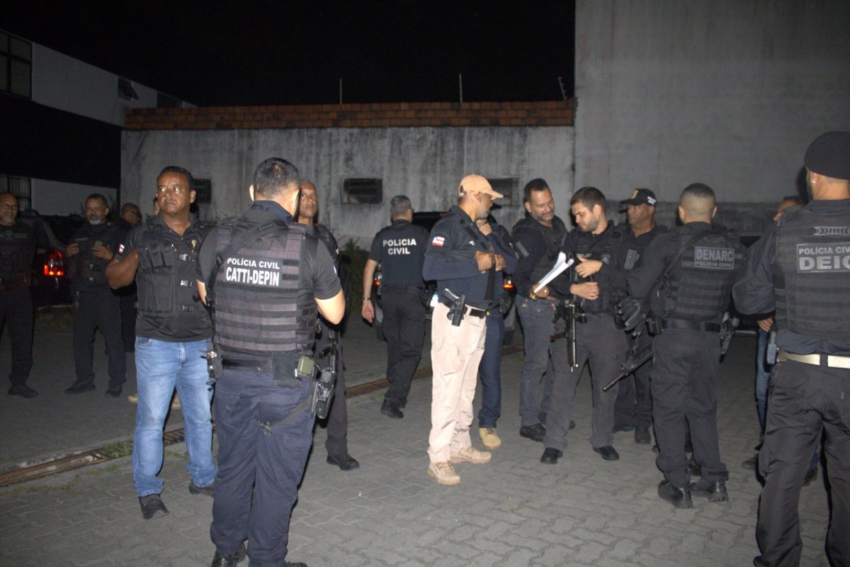 Polícia Civil cumpre mandados de prisão, busca e apreensão em investigação de desaparecimento de jovens em Anguera