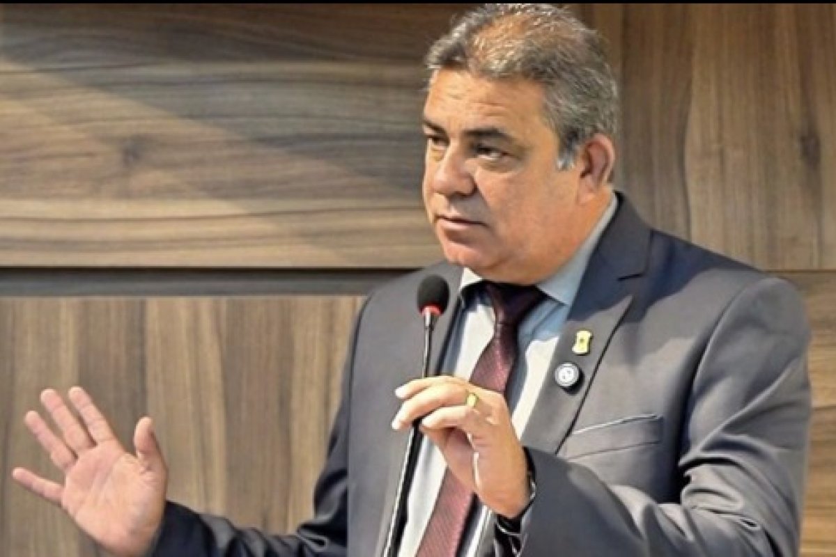 Jaison Oliveira tem mandato cassado após insultar o prefeito e a secretária de Paulo Afonso