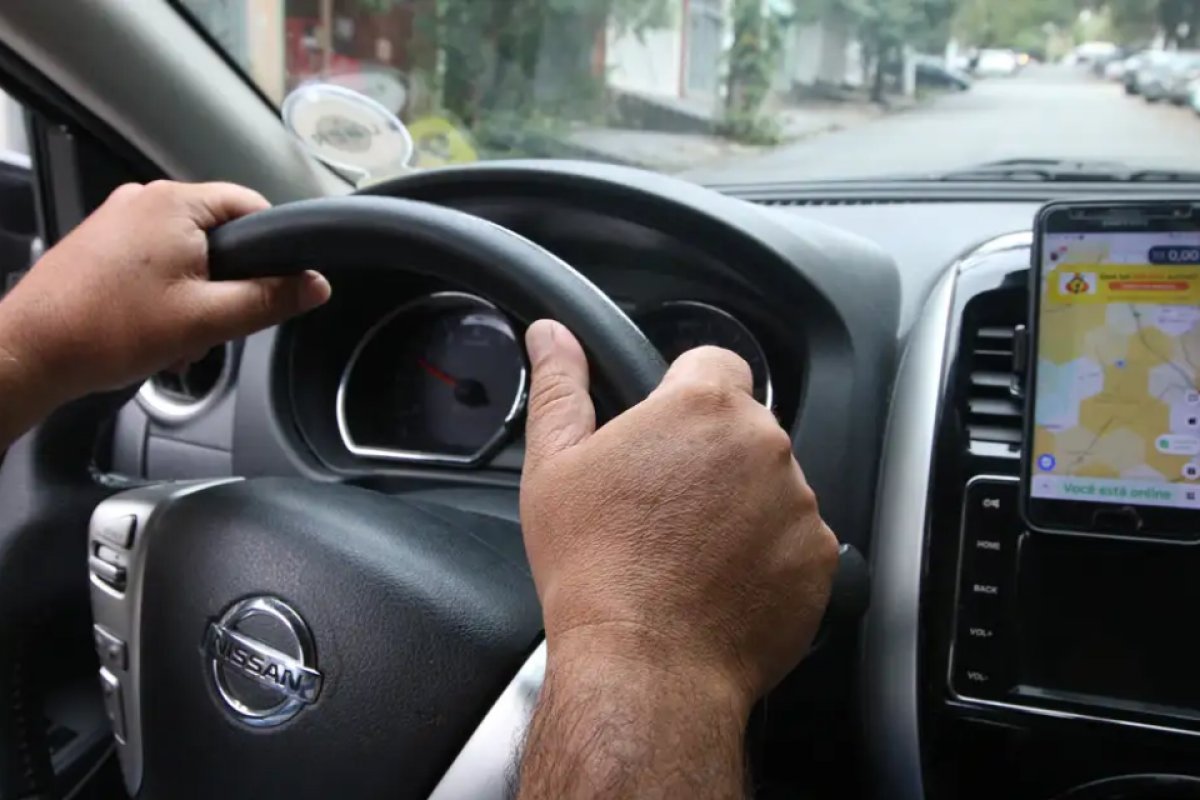 Uber divulga novas regras para categorias Black e Comfort a partir de 2026