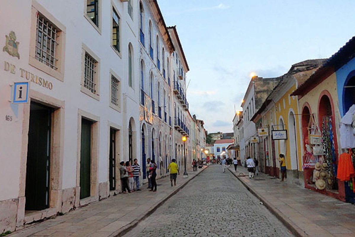 Eventos alteram tráfego de veículos durante o feriado