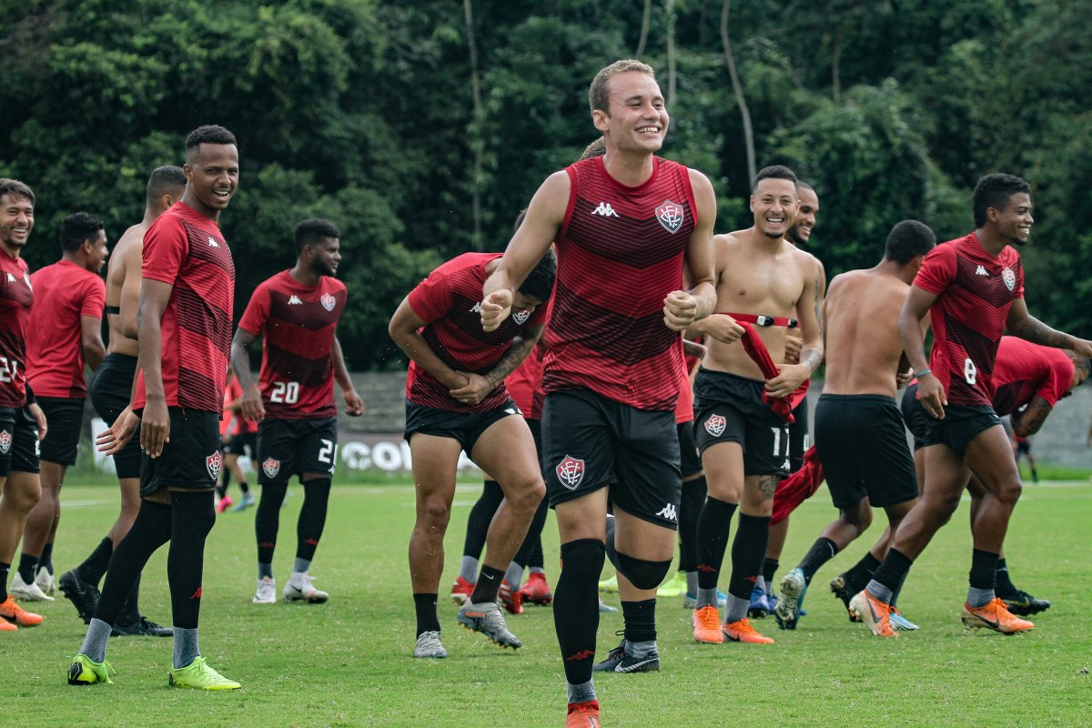 Ingressos para jogo do Vitória e CRB pela 5ª rodada da Copa do Nordeste estão à  venda pela internet