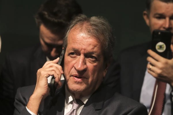 [Valdemar gerenciou diálogo por relatório contra urnas, afirma defesa de réu do núcleo 4 da trama golpista]
