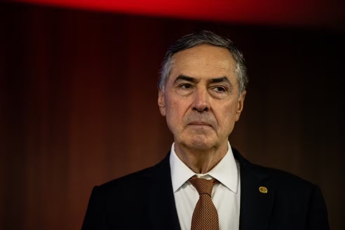 Dias antes de deixar Suprema Corte, Barroso decidirá futuro de ações sobre legalidade do aborto