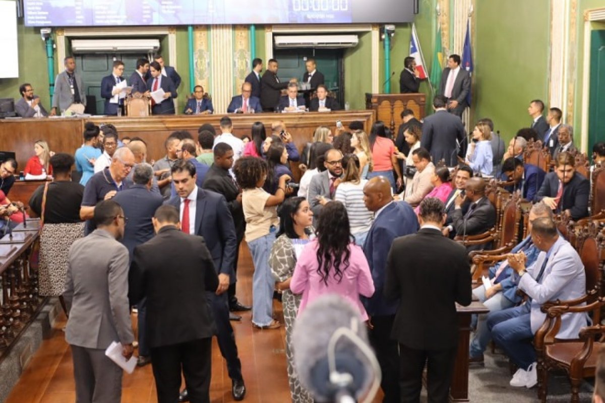 Câmara de Salvador aprova projeto do Executivo que autoriza desafetação de sete imóveis