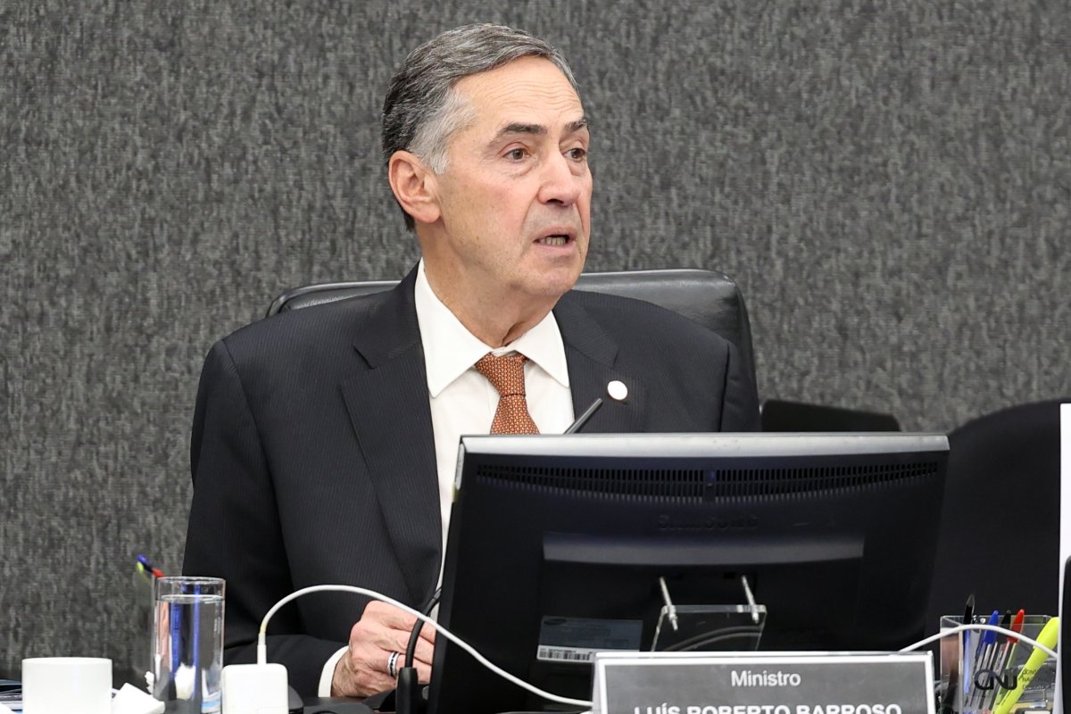 Barroso é internado em Brasília depois de mal-estar no STF