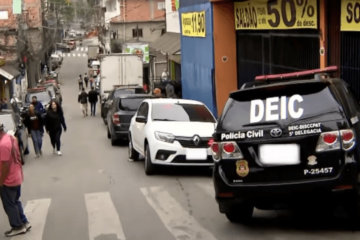 Deic faz operação contra quadrilha de roubo de celulares e alianças; um morreu