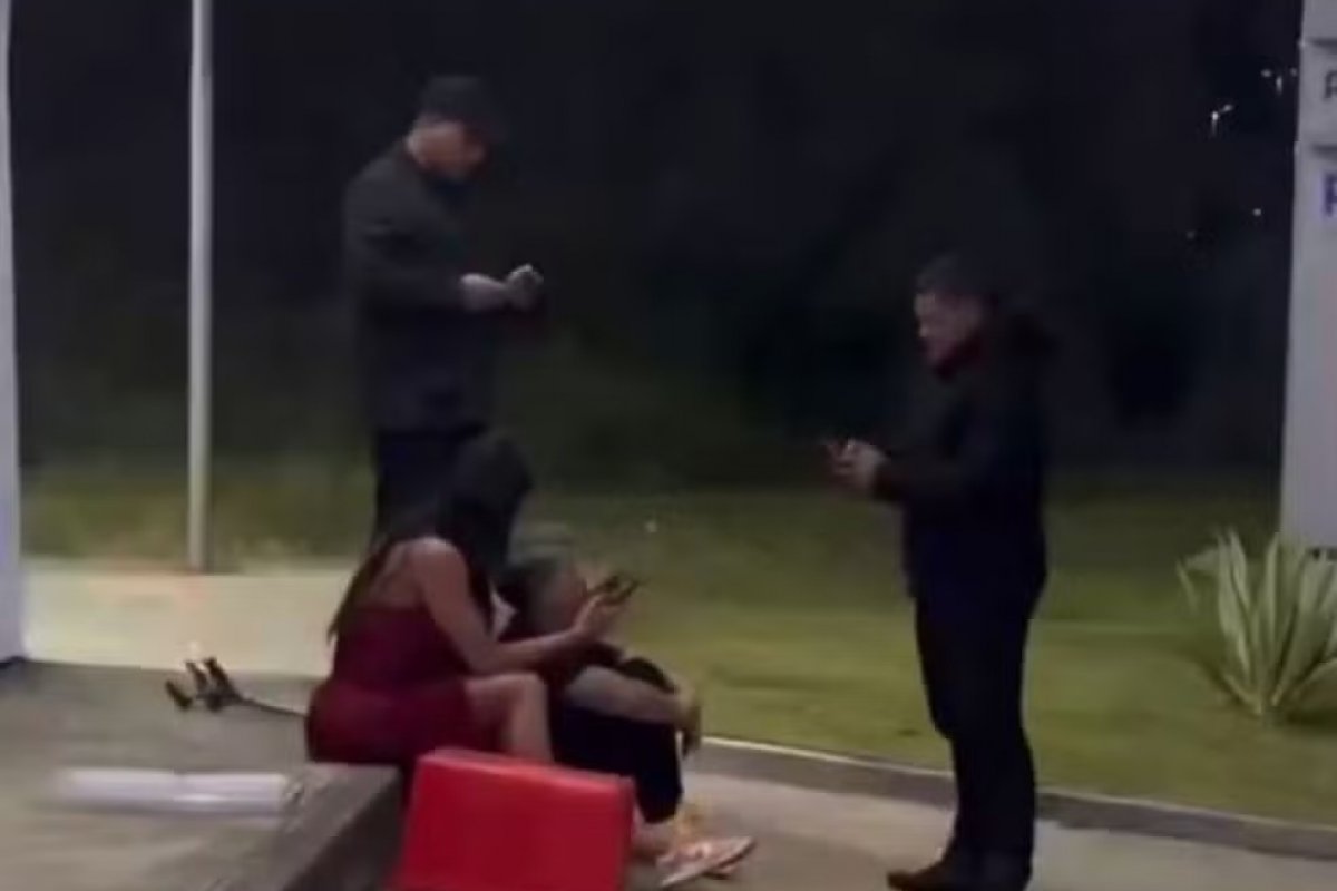 Gracyanne Barbosa é assaltada e tem carro levado por bandidos na Barra Olímpica; veja imagens após o crime