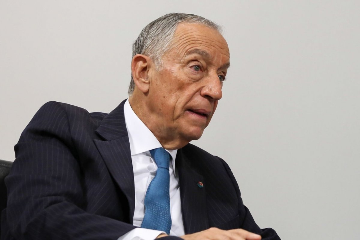 Presidente de Portugal promulga lei anti-imigração; saiba como a medida afeta os brasileiros