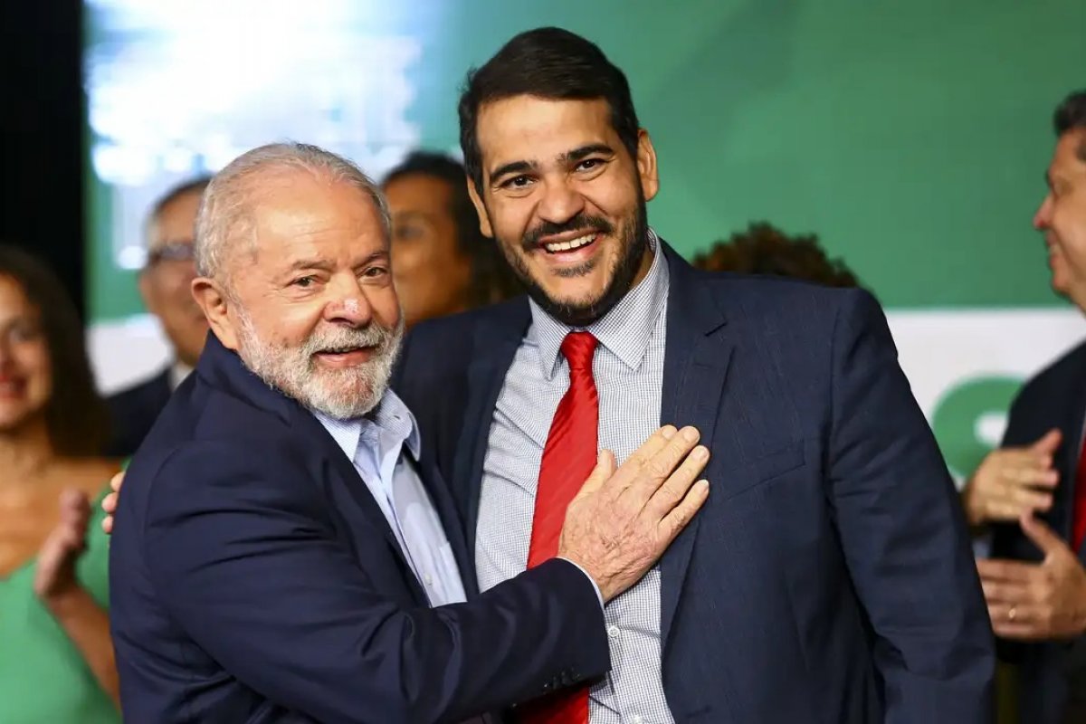 Lula vai indicar AGU Jorge Messias ao STF, diz coluna
