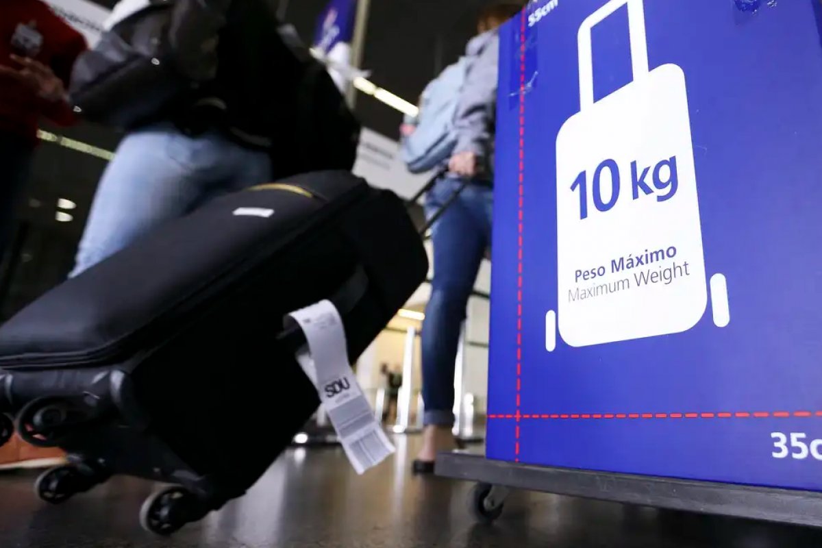 Aéreas terão que explicar mudanças na cobrança de bagagens de mão
