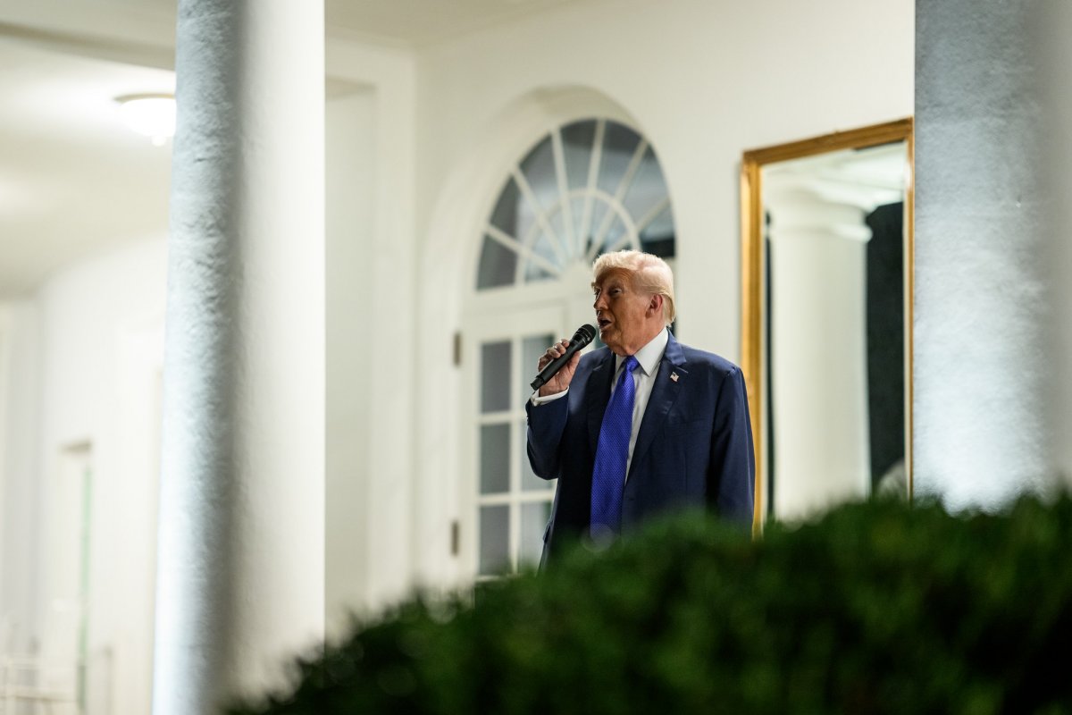 Trump determina tarifas adicionais para caminhões, incluindo caminhonetes