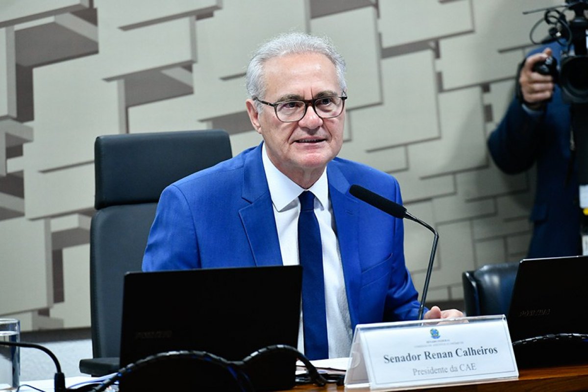 Comissão do Senado debate isenção do IR até R$ 5 mil   