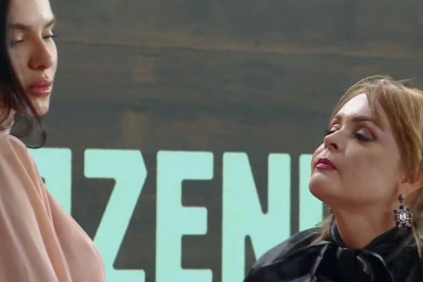 [A 'Usurpadora', Gaby dá tapa na cara de Tamires em ‘A Fazenda 17’! ]