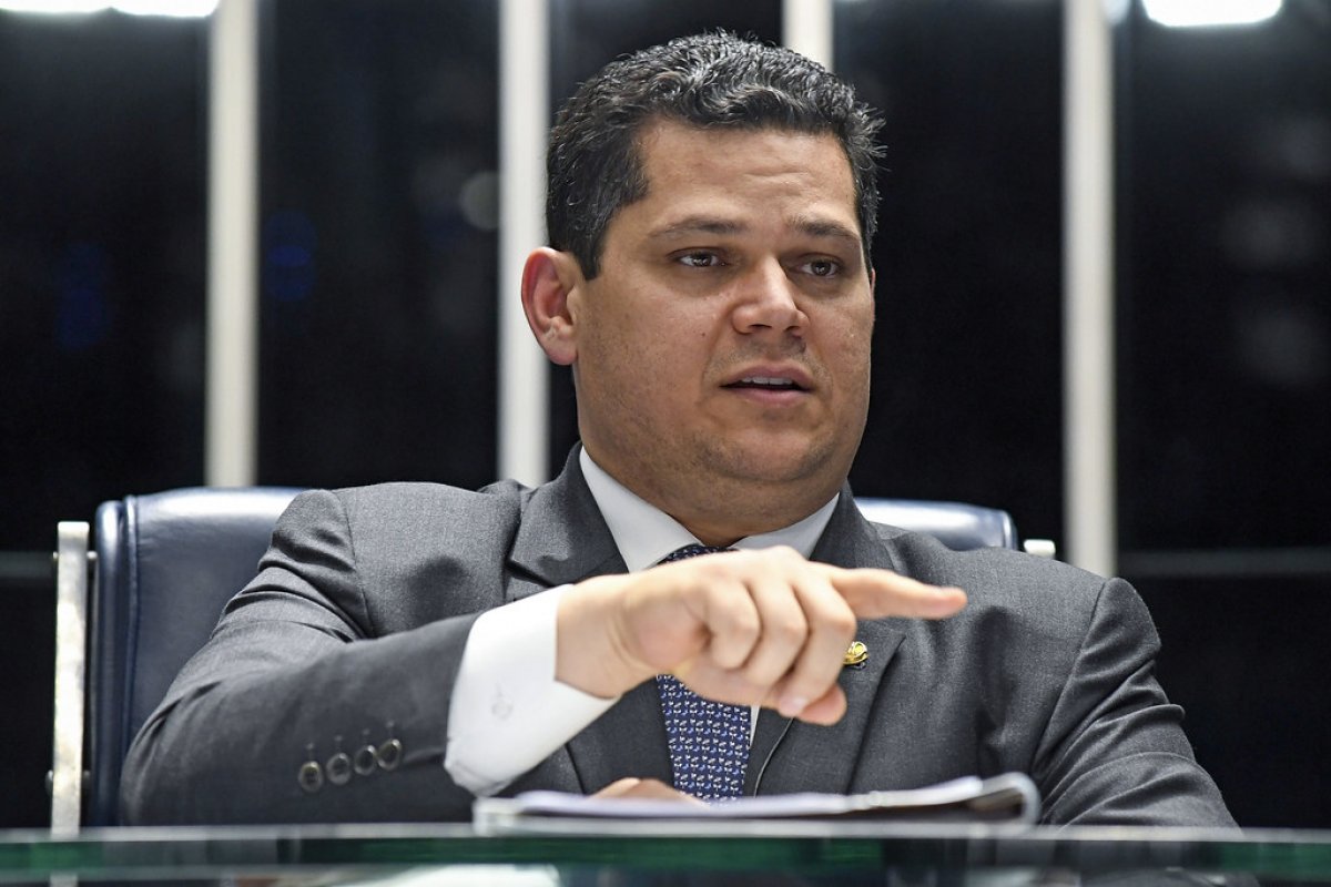 Davi Alcolumbre descarta assumir cargo nos Correios em troca da indicação de Rodrigo Pacheco ao STF 