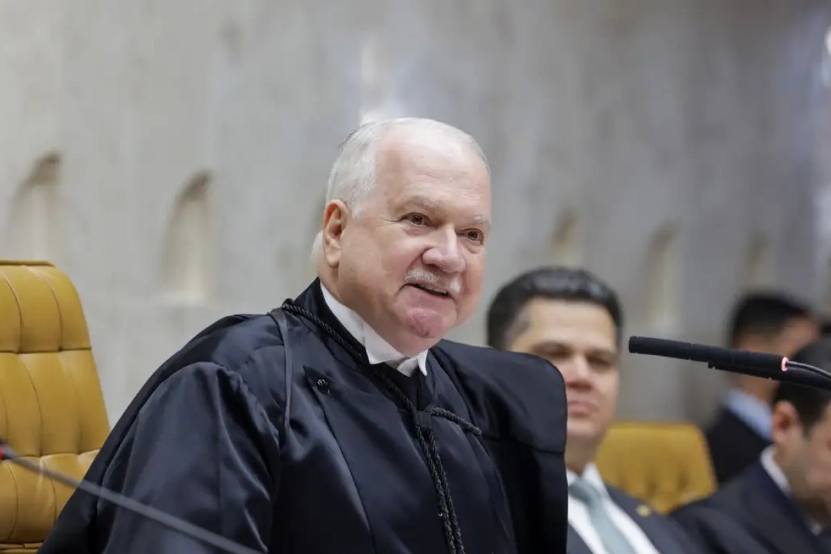 Fachin critica superlotação carcerária e defende melhoria nas condições das prisões