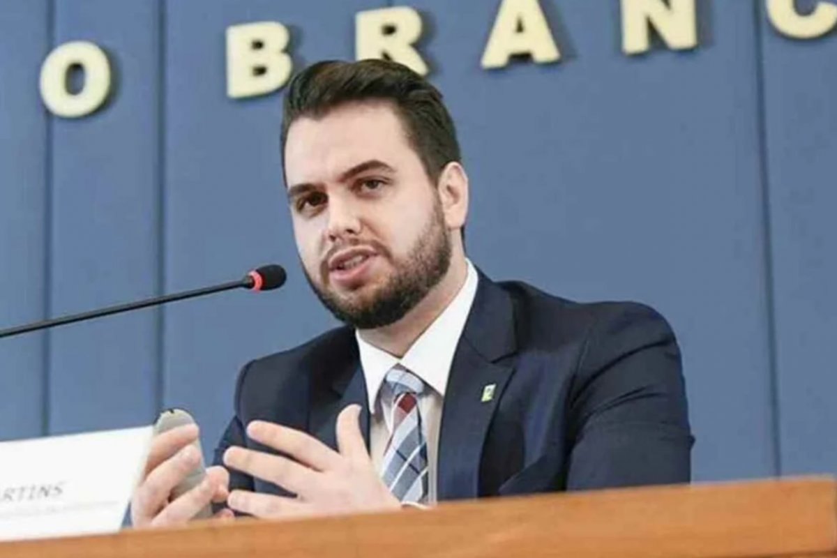 PF pede ao STF investigação sobre suposta entrada de ex-assessor de Bolsonaro nos EUA