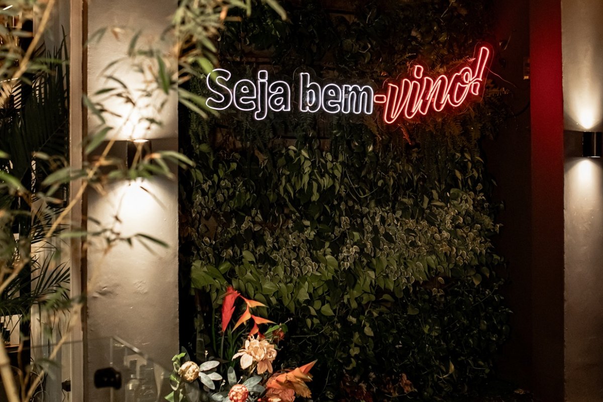 Vino! Salvador celebra 1 ano com noite de degustações e experiências gastronômicas!