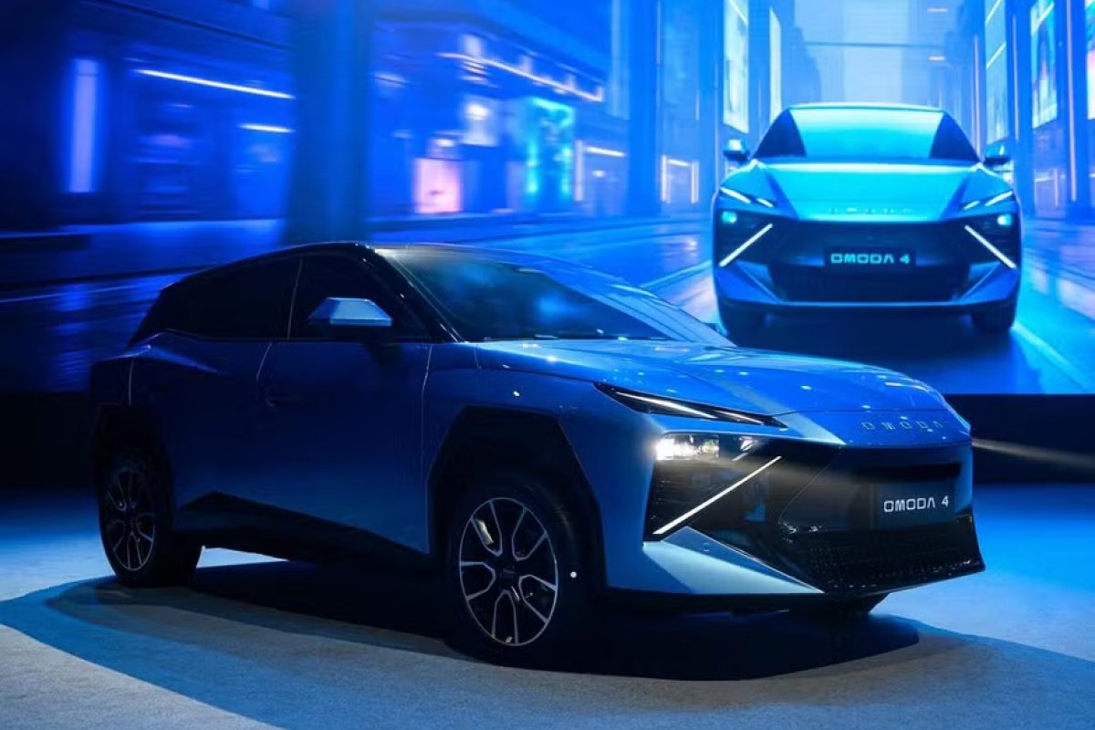 Confirmado no Brasil, Omoda 4 chegará híbrido flex e com motor 1.0 turbo