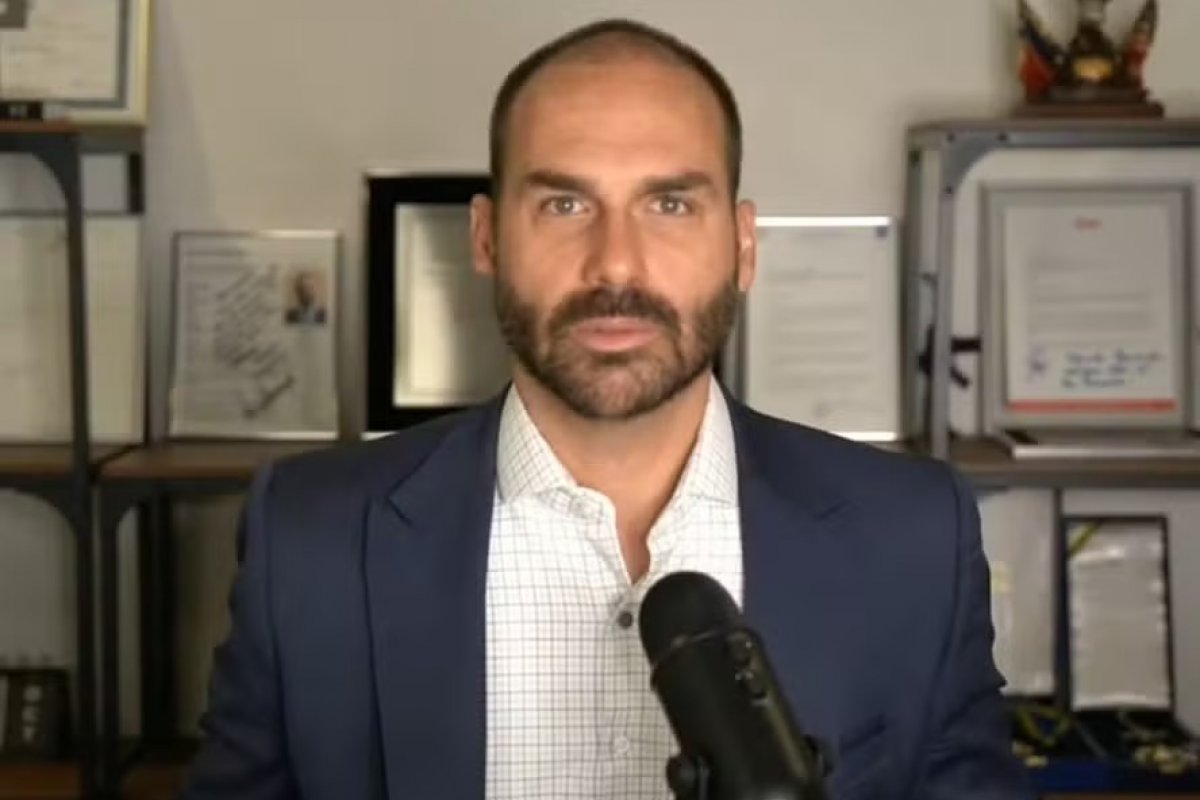 DPU pede que Eduardo Bolsonaro seja notificado por carta rogatória antes de apresentar defesa ao STF