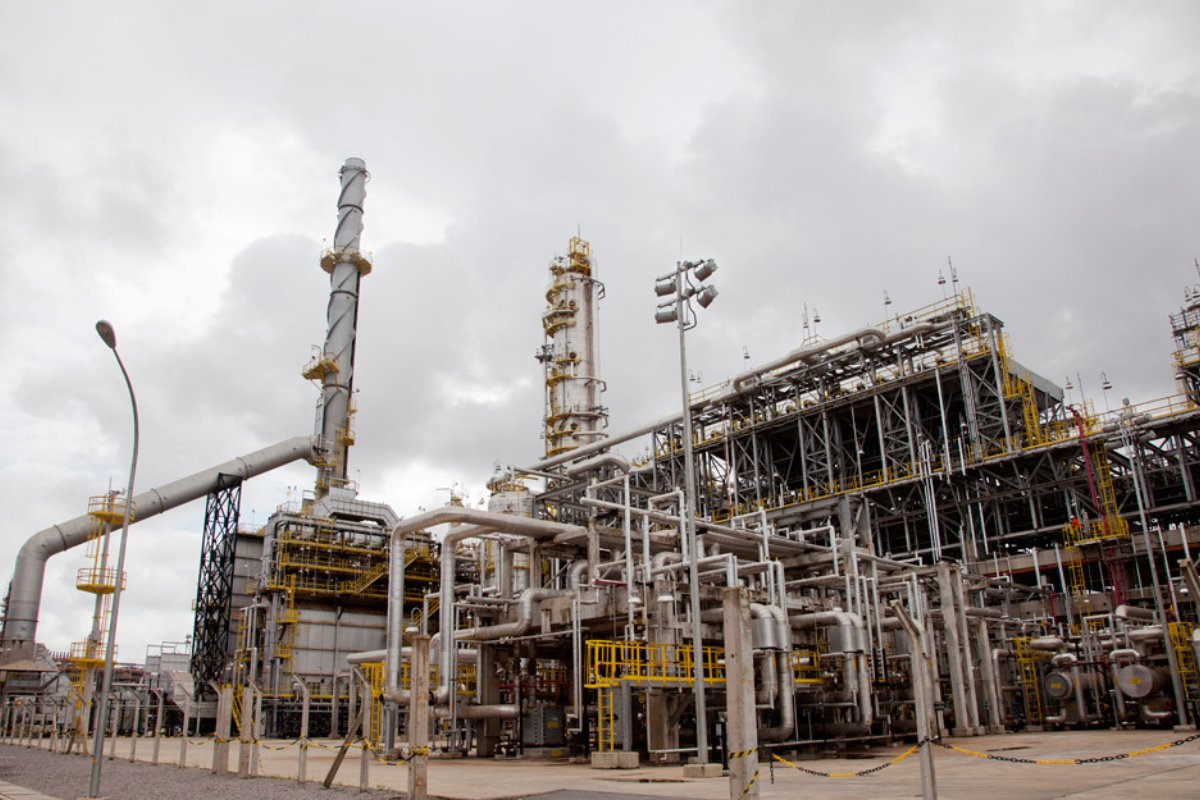 TCU decide arquivar processo que investigava superfaturamento nos contratos da Refinaria Abreu Lima