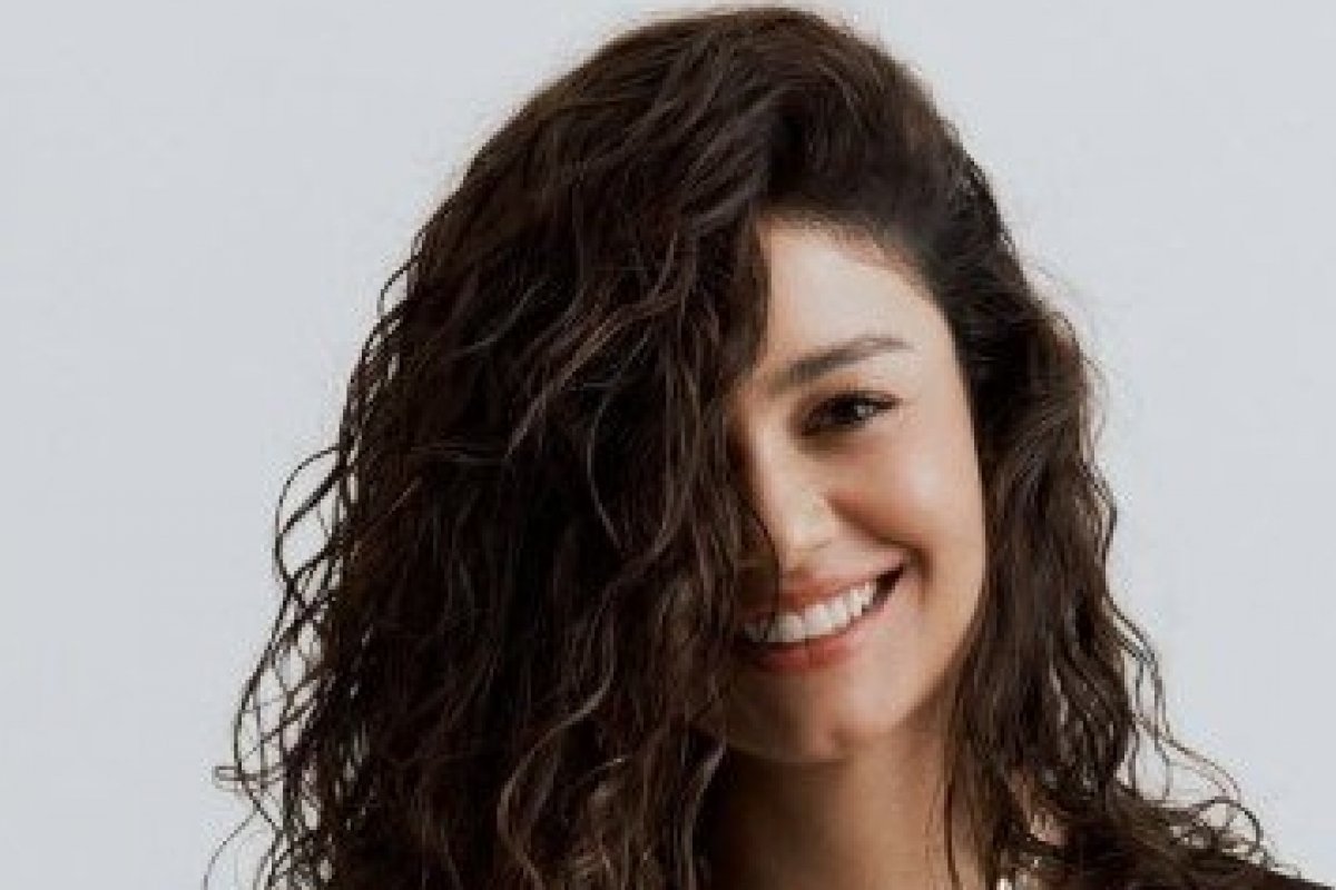 Sophie Charlotte, protagonista da nova novela das 9, aposta no poder dos chás para cuidar do corpo! 
