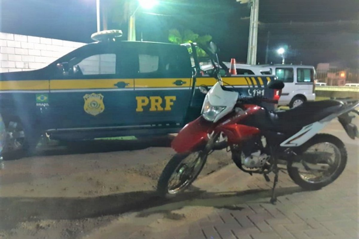 Homem é preso com uma motocicleta roubada no sul da Bahia