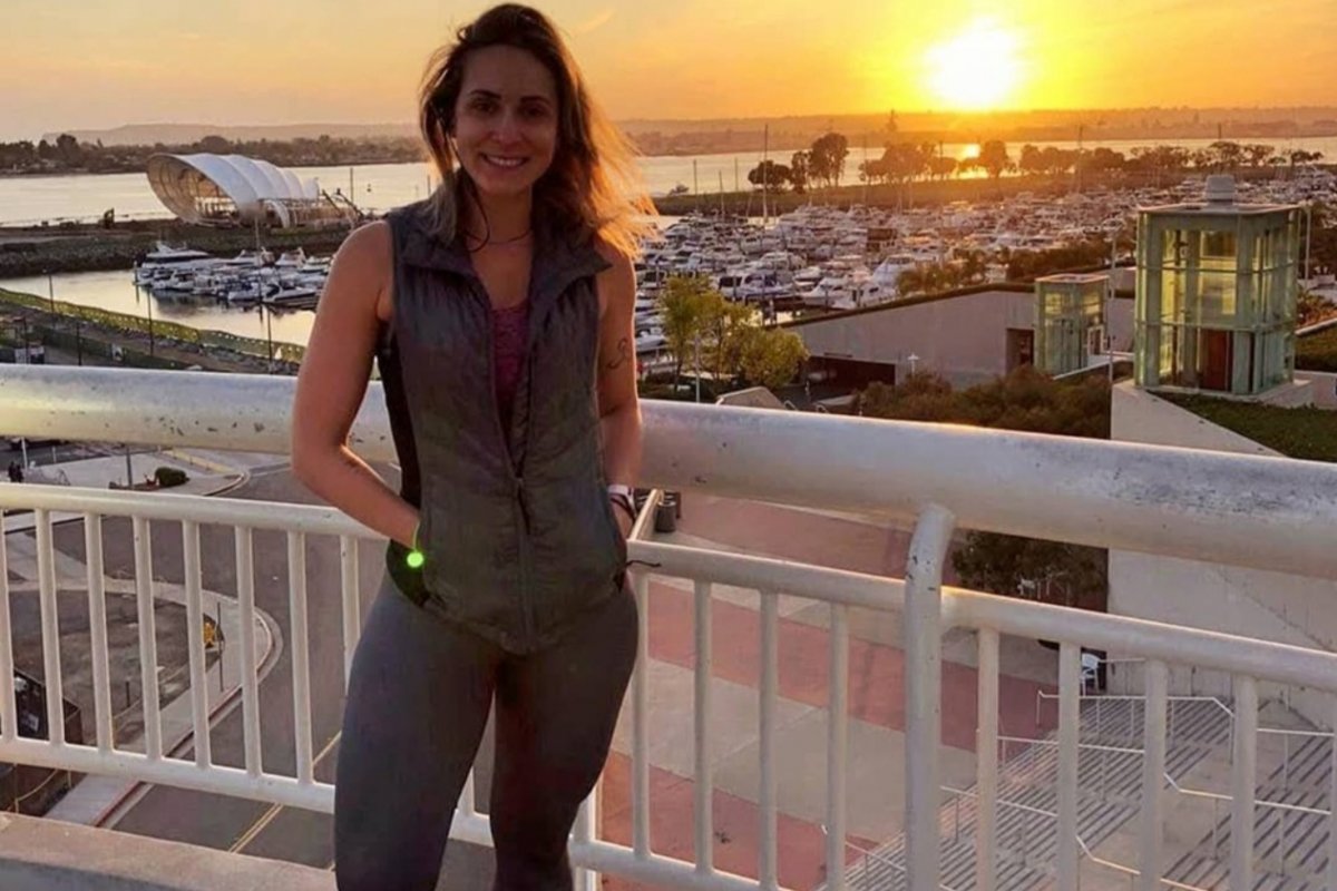 Família de Daniela Marys, brasileira presa com drogas no Camboja, afirma que ela é vítima de tráfico humano