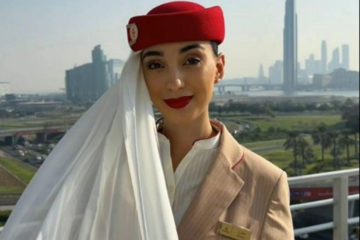 Comissária revelar valores, benefícios e os requisitos para trabalhar na Emirates! 